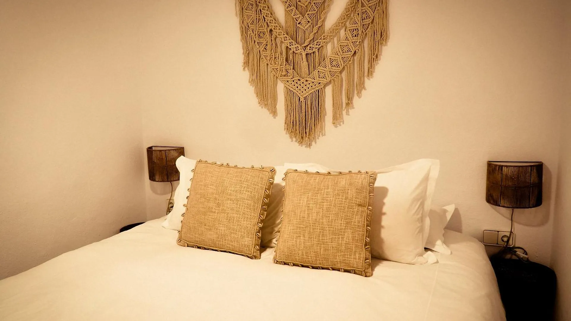 Unio Ibiza - Adults Only 4*, Cala Vadella (Ibiza)